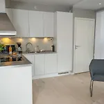 Prime Location, Free Parking, Private Balcony Apartment Stavanger