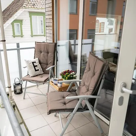 Prime Location, Free Parking, Private Balcony Apartment Stavanger
