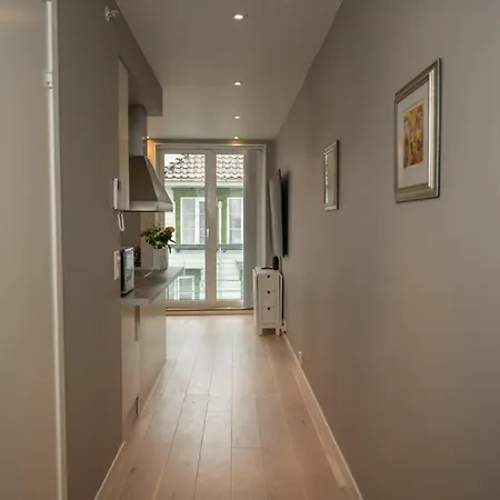 Διαμέρισμα Prime Location, Free Parking, Private Balcony