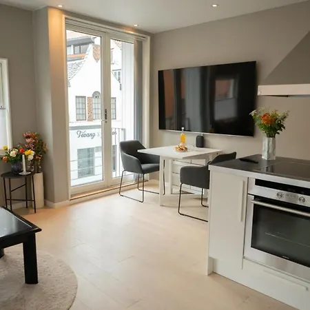 Apartmán Prime Location, Free Parking, Private Balcony