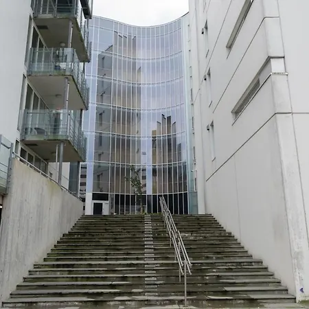 Prime Location, Free Parking, Private Balcony Stavanger