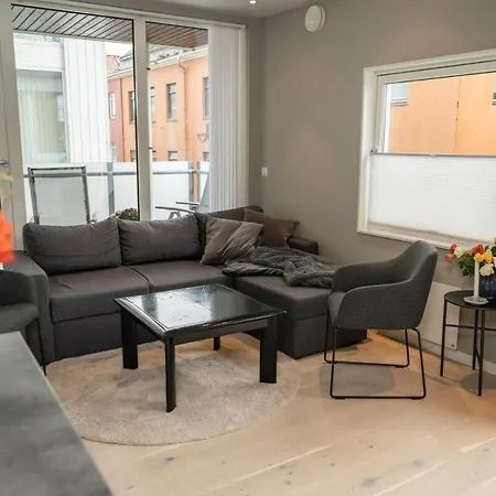 Prime Location, Free Parking, Private Balcony Apartamento