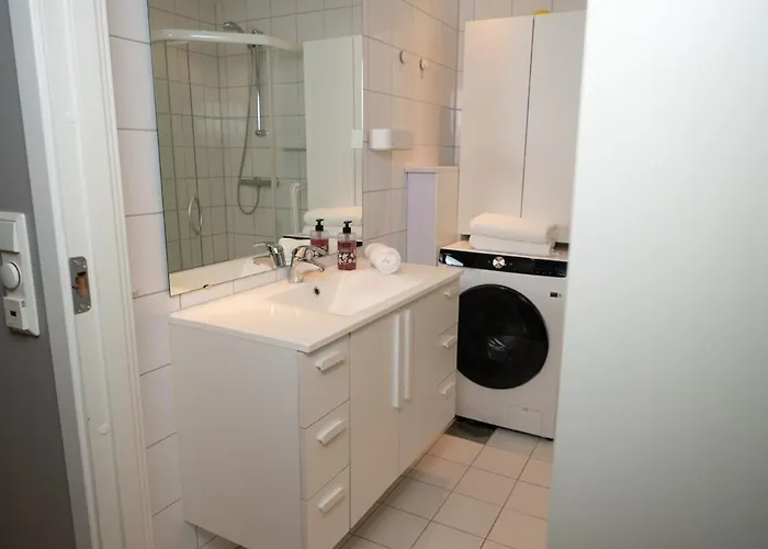 Appartement Prime Location, Free Parking, Private Balcony *